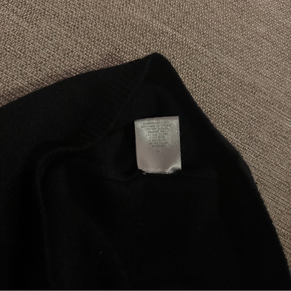 TSE Cashmere Classic Tank - Picture 9 of 10